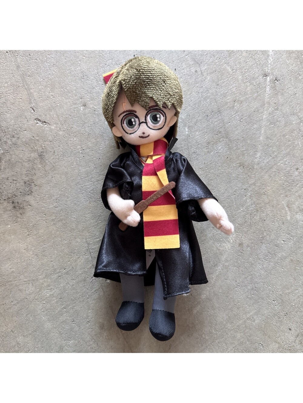 Harry Potter World Doll 12” Gryffindor Scarf Wand Stuffed Toy Warner Bros EUC
